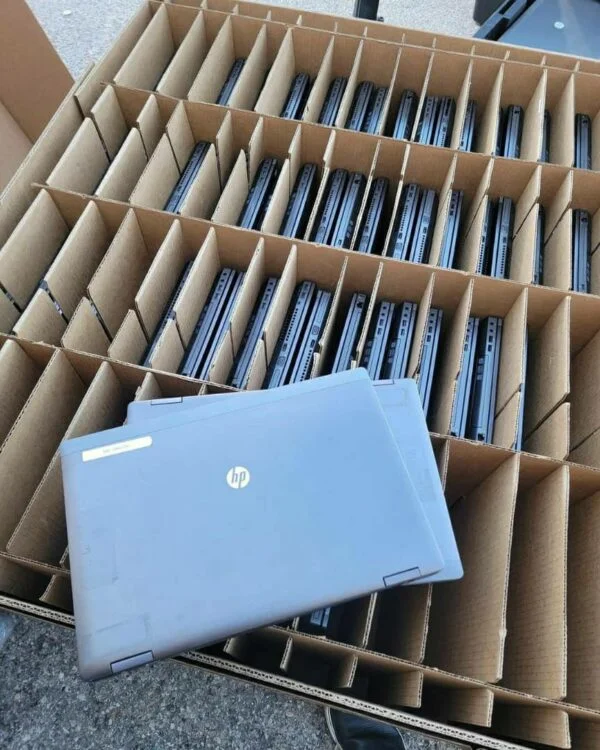 HP/DELL LAPTOPS PALLETS