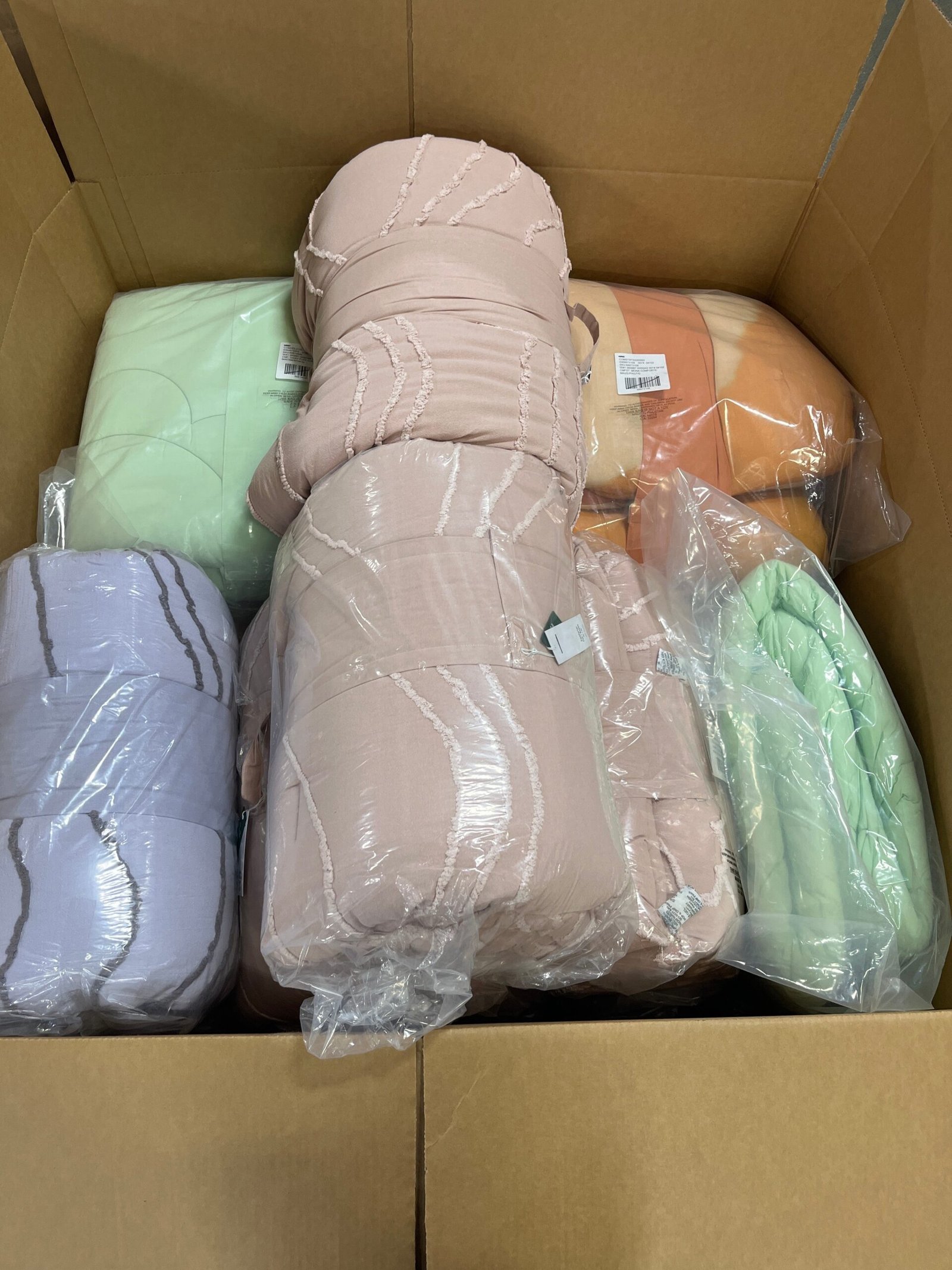 Wholesale Comforters Pallet