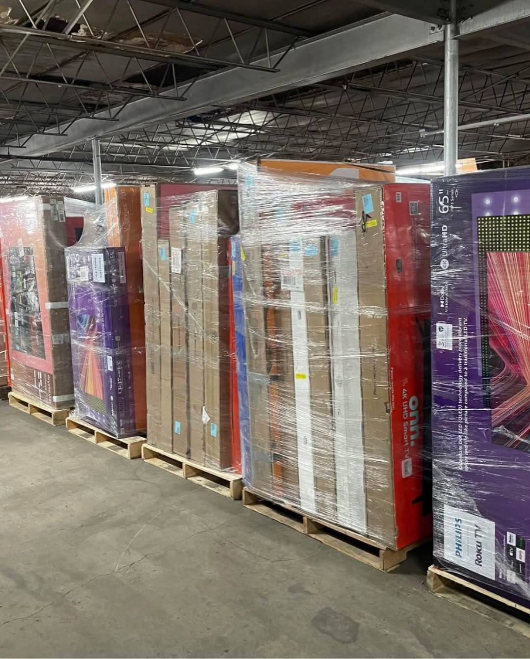 TV Pallet