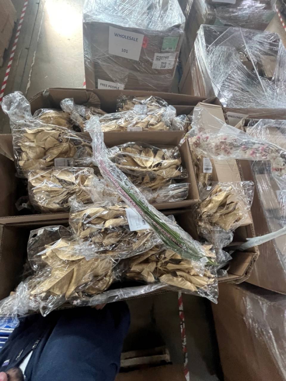 Wholesale Floral Garlands Pallet