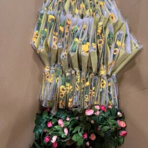 Wholesale Sunflower Garlands: Today Pallet
