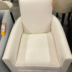 Mitchell Gold Bob Williams Aiden Chair Liquidation Pallet - Image 4