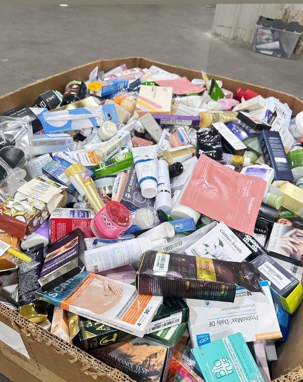 Cosmetic Liquidation Pallet