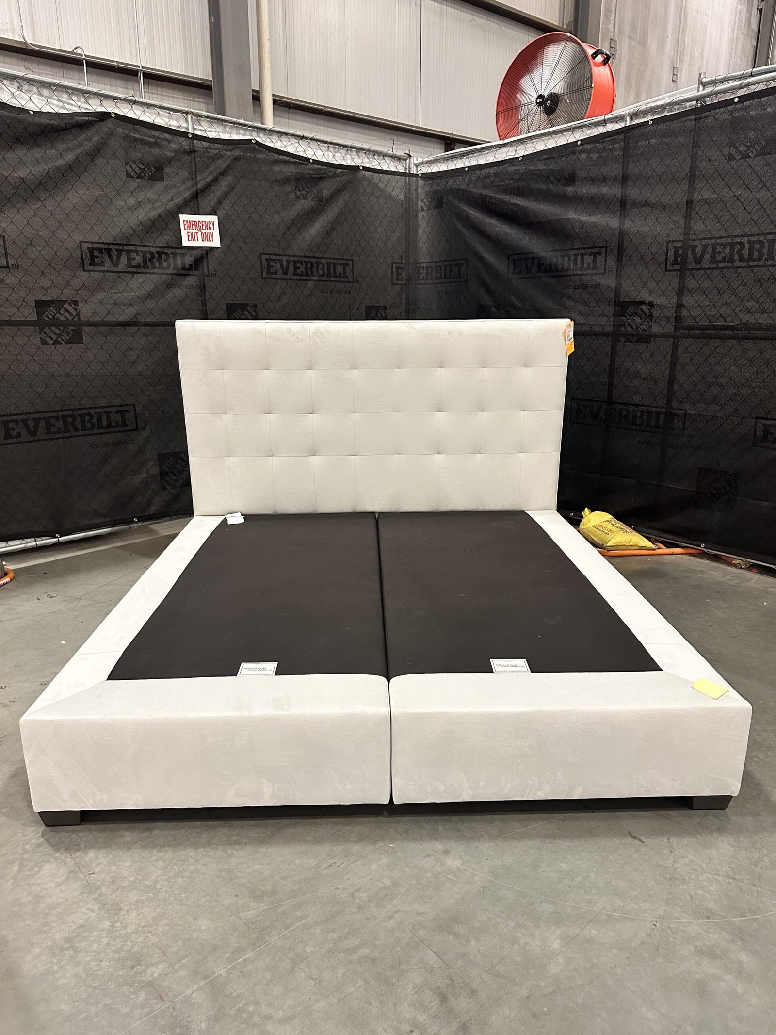 Mitchell Gold King Headboard – Performance Velvet Pallet