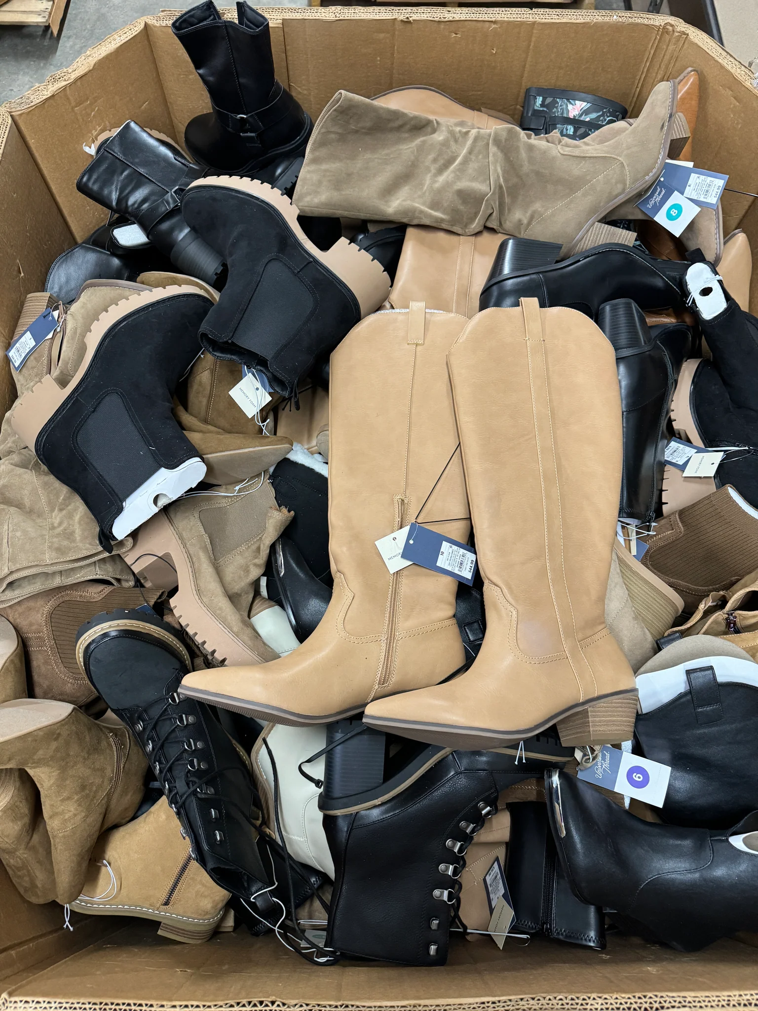 Target Women’s Boots Pallet