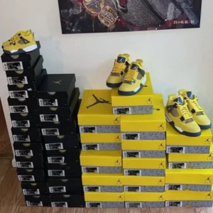 Wholesale Jordan Shoes – pallet