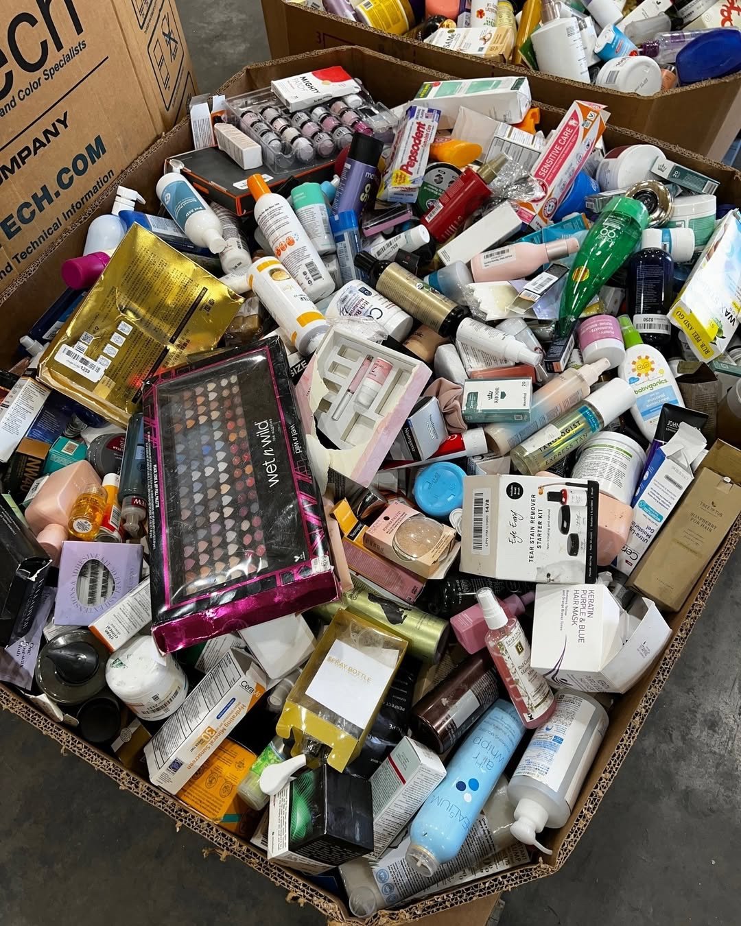 HBA Health and Beauty Pallet: 1,000+ Pieces Mixed Personal Care