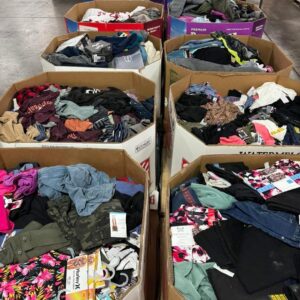 Sam’s Club Clothing Pallet: 1,000+ Mixed Apparel Pieces
