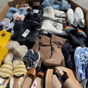 Wholesale Shoes Pallets: 300 Pairs, All Ages