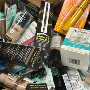 150 Units – Mixed Cosmetics Pallet (Wholesale Beauty Lot)