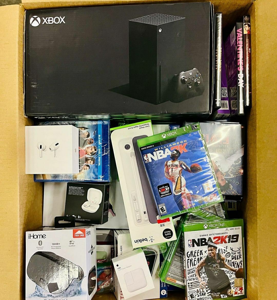 Mystery Boxes | 20-25 Items Guaranteed Pallet